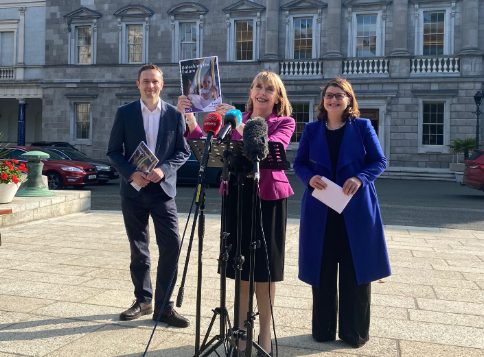 Cian O'Callaghan, Roisin Shortall and Jennifer Whitmore at the plinth outside The Dáil